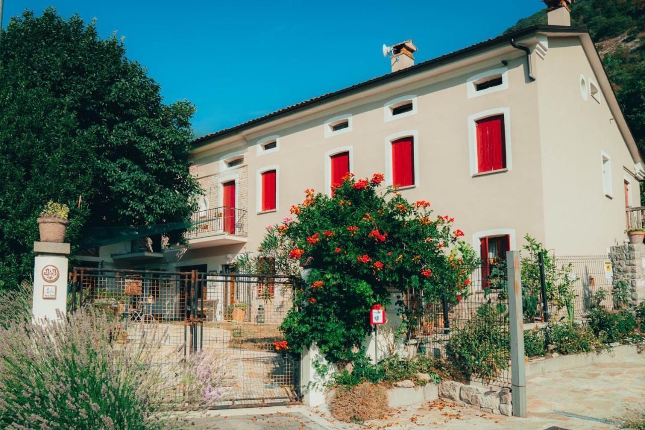 B&B Al Giardino Dei Laghi Ревине-Лаго Экстерьер фото