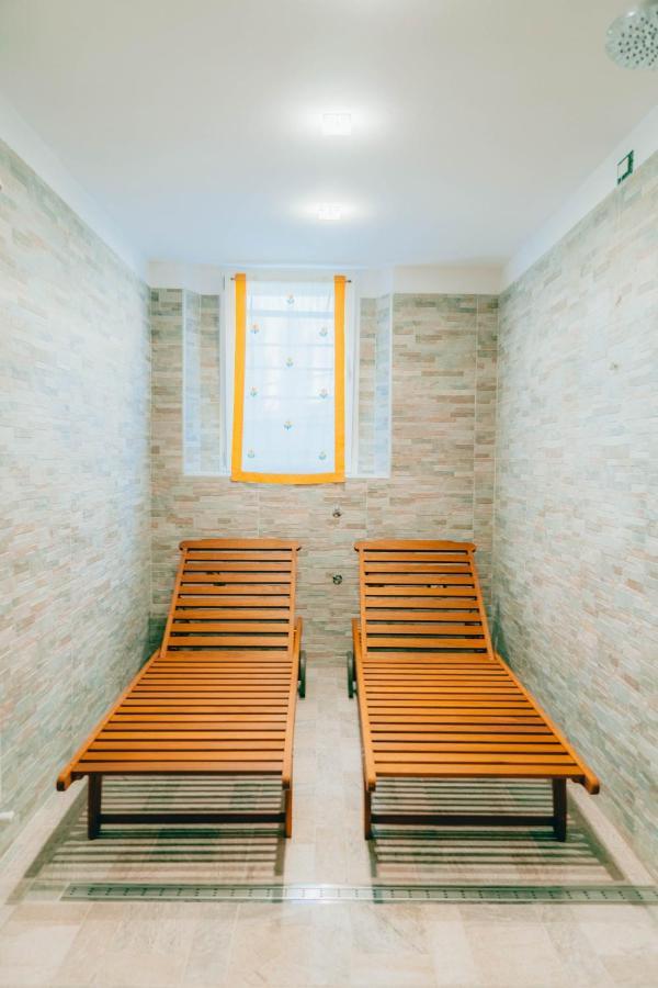 B&B Al Giardino Dei Laghi Ревине-Лаго Экстерьер фото